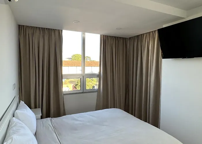 Fantastico T3 - 6 Pessoas - Novo * Porto